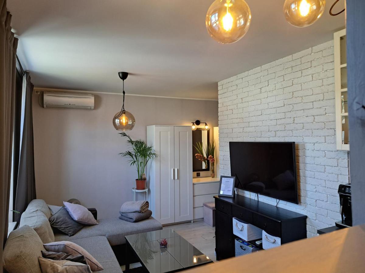 Riia Maantee Apartement Parnu Luaran gambar