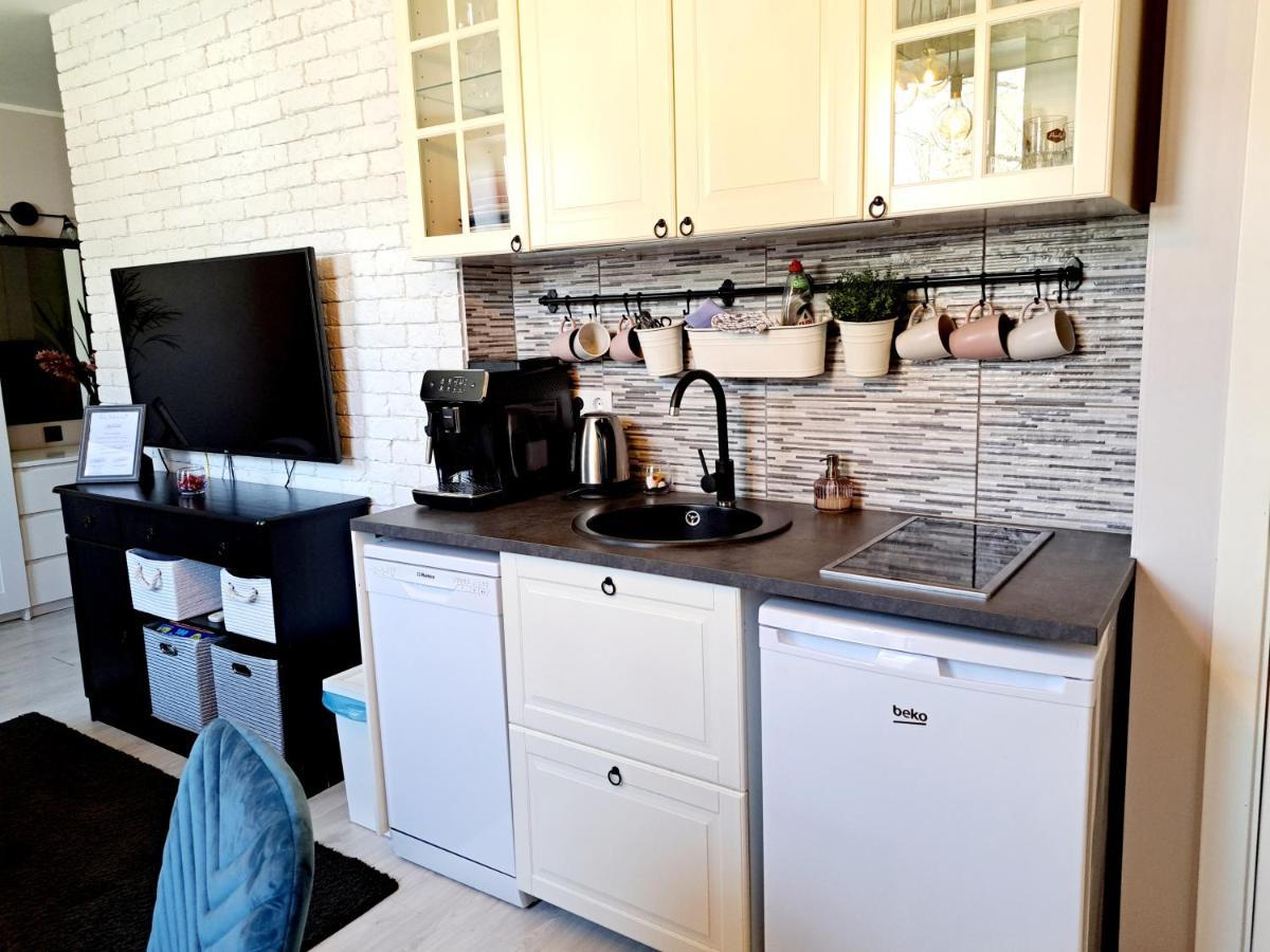 Riia Maantee Apartement Parnu Luaran gambar